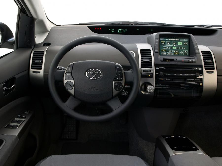 Toyota Prius 2003 года  (фото 30 из 30)